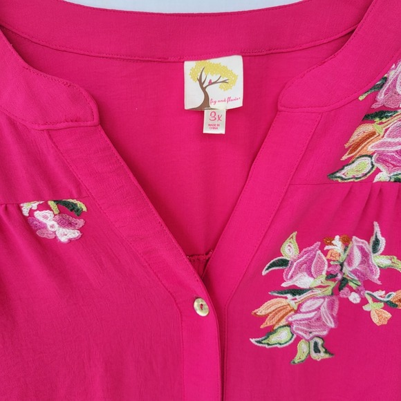 Anthropologie Fig and Flower Embroidered Tunic Top 3X Pink Floral Button Up - Picture 2 of 5